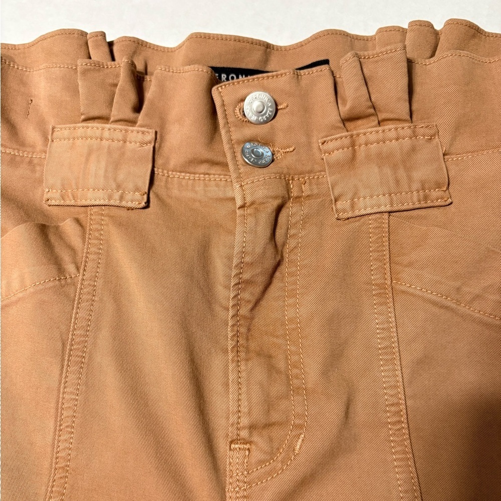 Veronica Beard Camel Color Straight Leg Jeans w Pleats Detail at Waist High Rise - Picture 7 of 16